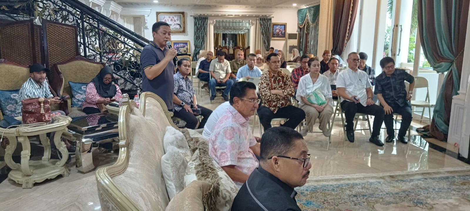DOKUMENTASI RAPAT HARIAN